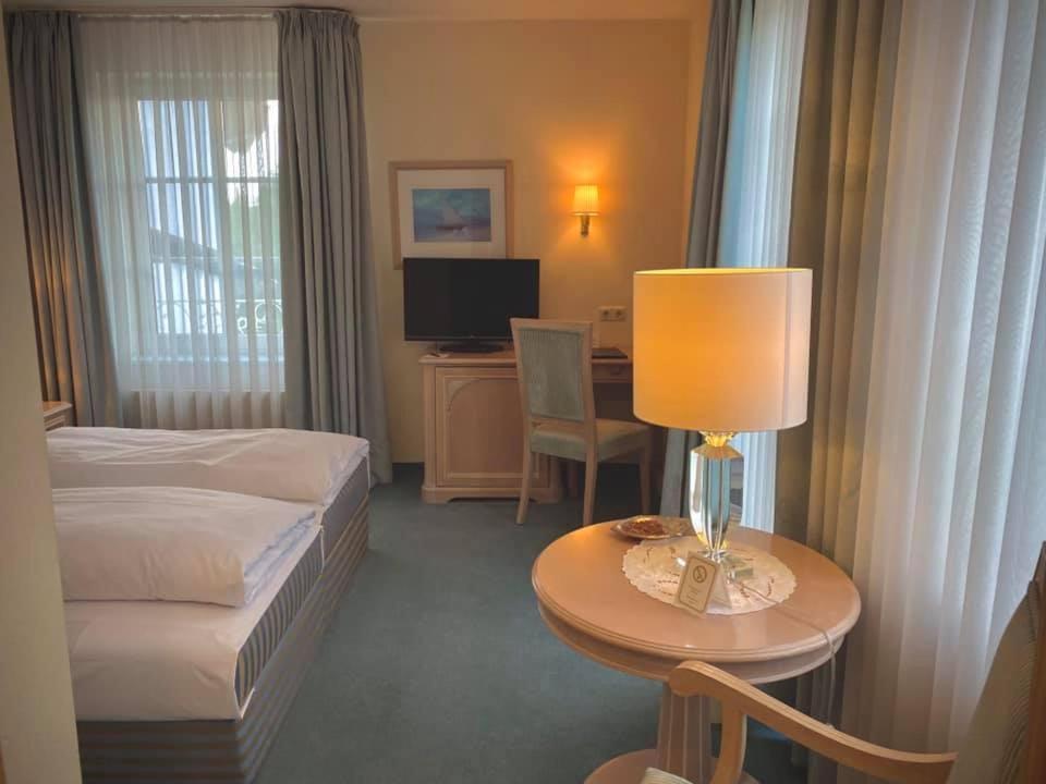 Hotel Daniels Hallbergmoos Buitenkant foto